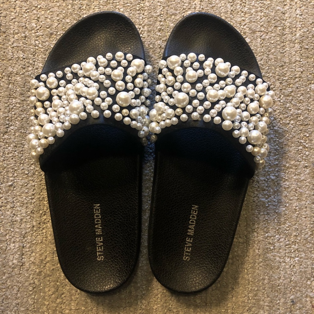 Steve Madden pearl slides